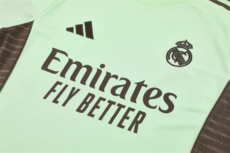 Maglia e Pantaloncini pre-allenamento Real Madrid Bambino 25/26