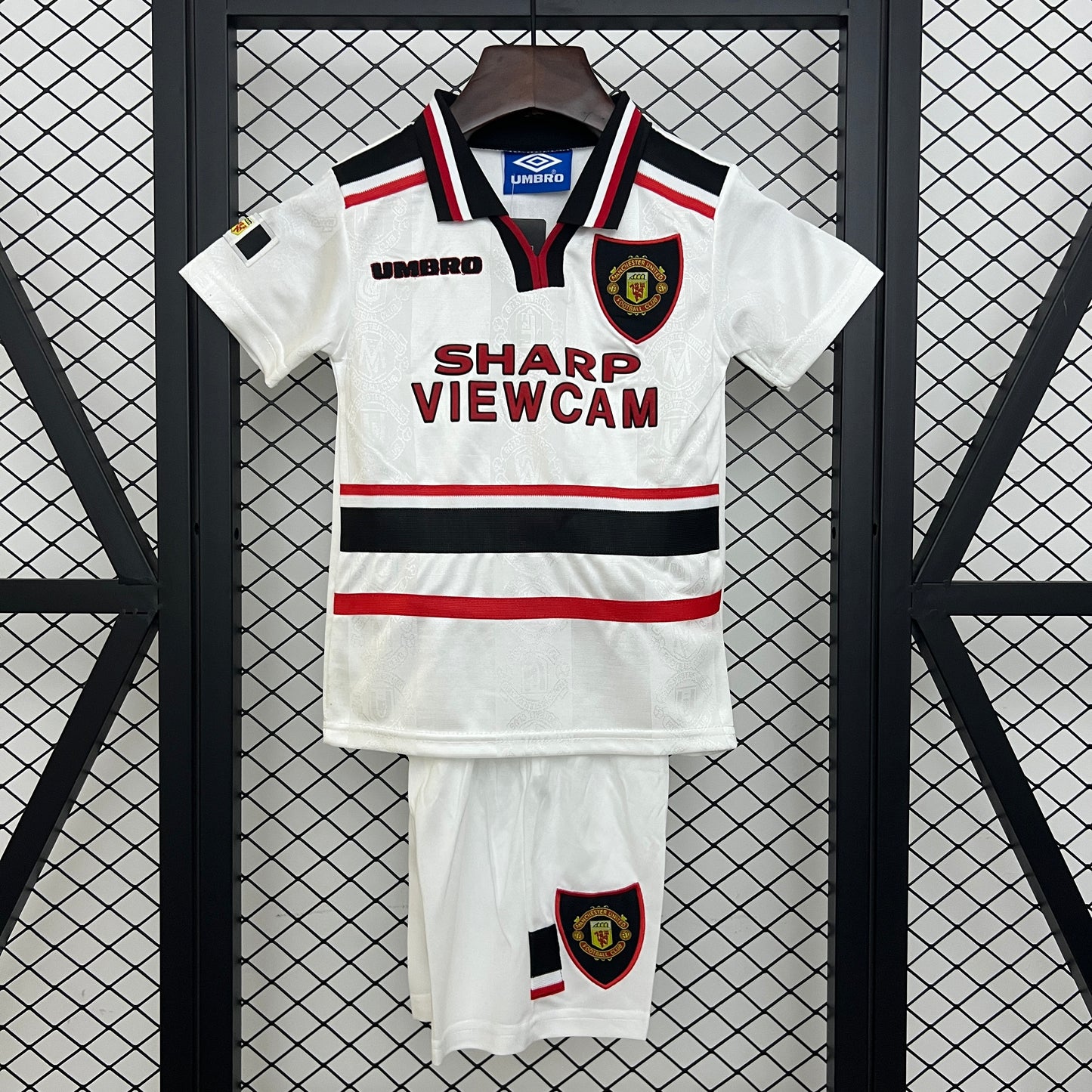 T-shirt e Pantaloncini per Bambino Manchester United Retro 97/98