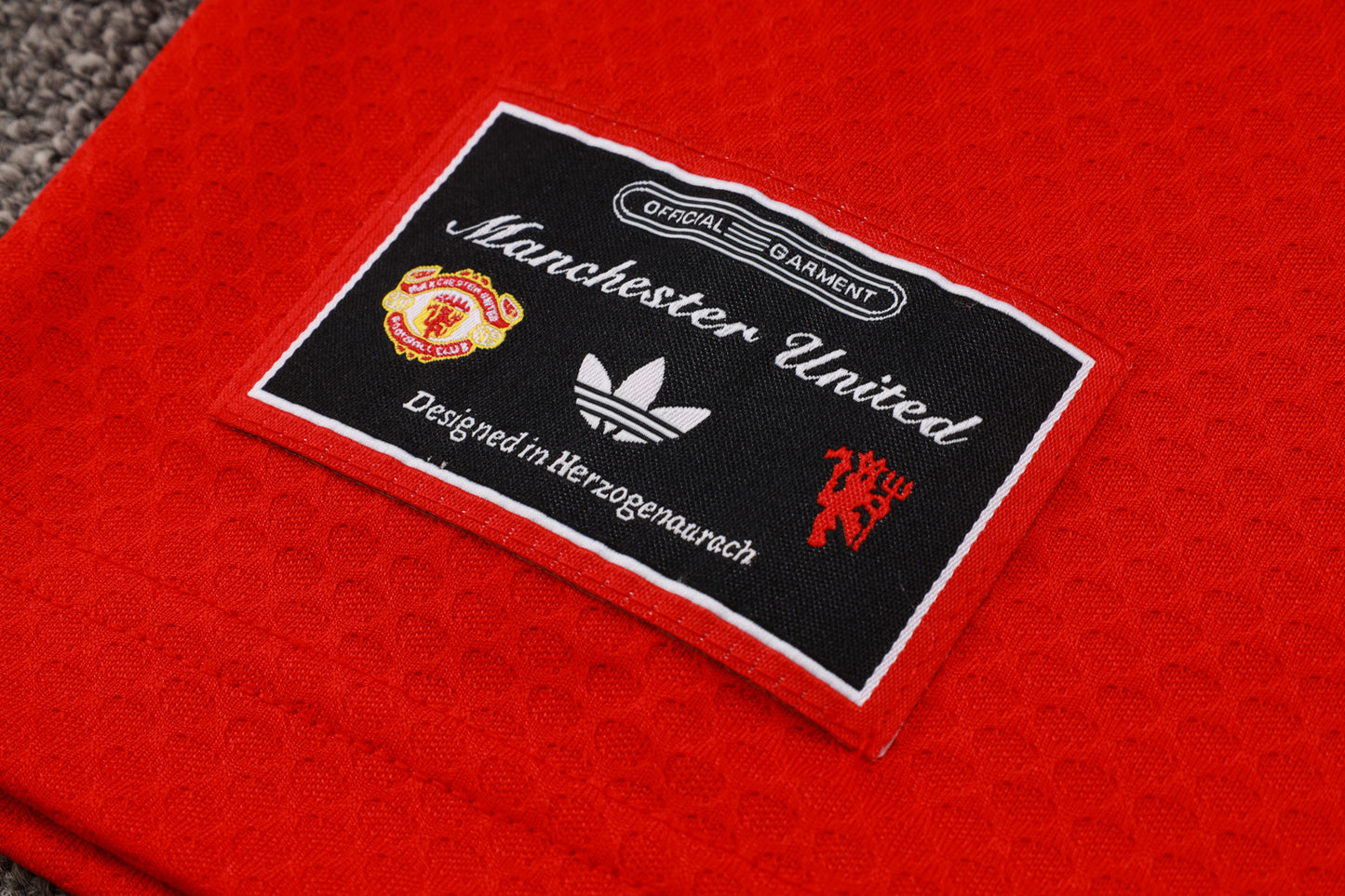Maglia e Pantaloni Manchester United 25/26