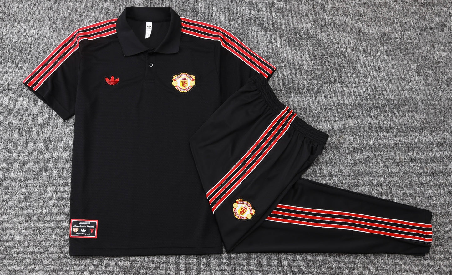 Maglia e Pantaloni Manchester United 25/26
