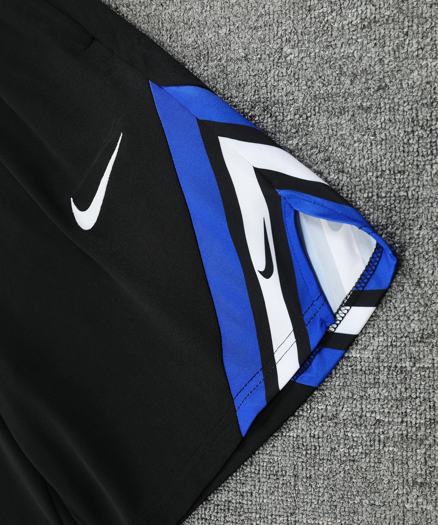 Maglia e Pantaloncini pre-allenamento Inter 25/26
