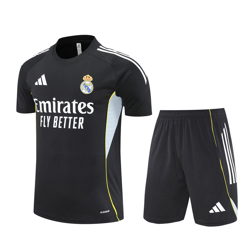 Maglia e Pantaloncini pre-allenamento Real Madrid Bambino 25/26