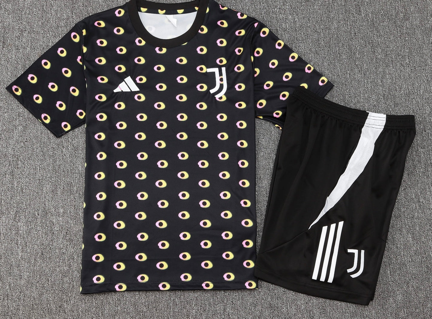 Kit allenamento Juventus 24/25