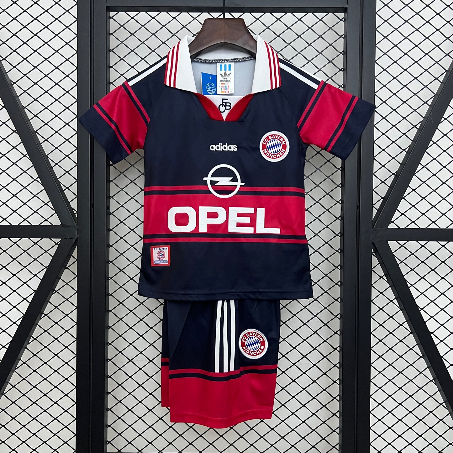 T-shirt e Pantaloncini per Bambino Bayern Monaco Retro Home 97/99