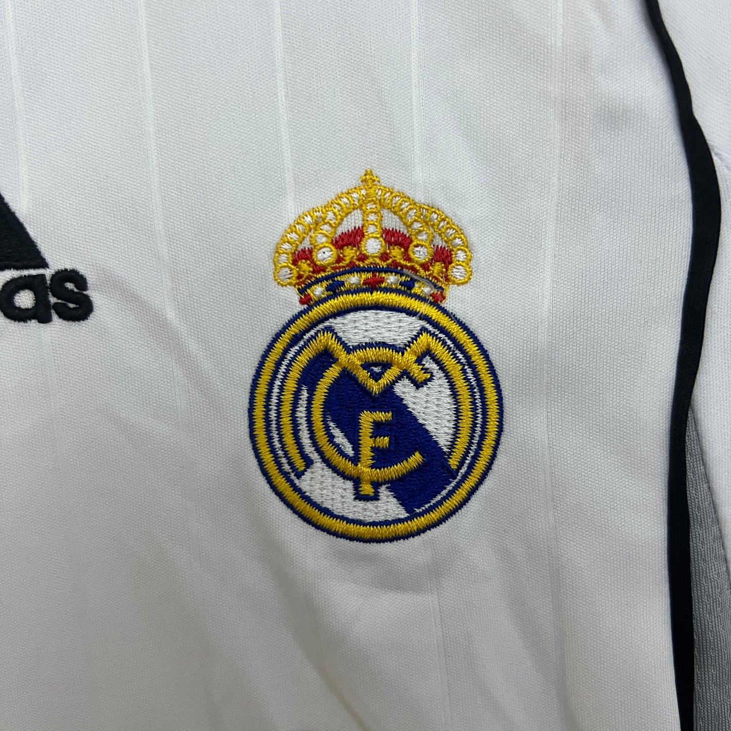 T-shirt e Pantaloncini Bambino Real Madrid Retro Home 06/07