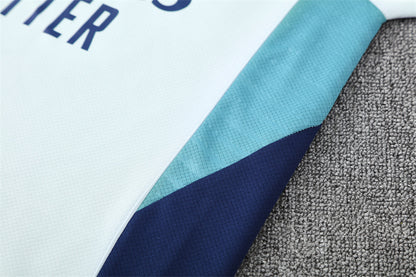 Maglia da allenamento e pantaloncini del Arsenal 25/26