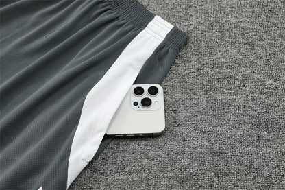 Maglia da allenamento e pantaloncini del Manchester United Bambino 24/25