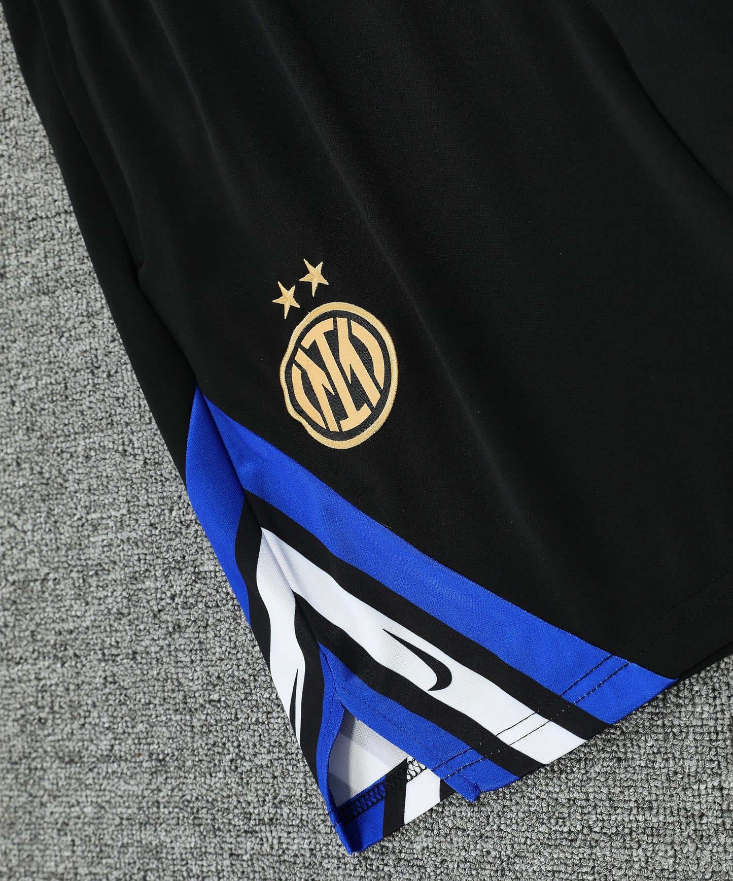 Maglia e Pantaloncini pre-allenamento Inter 25/26