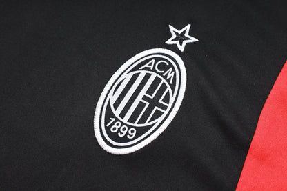 Maglia e Pantaloni Milan 23/24