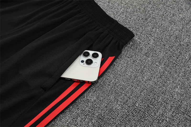 Maglia da allenamento e pantaloncini del Liverpool Bambino 25/26