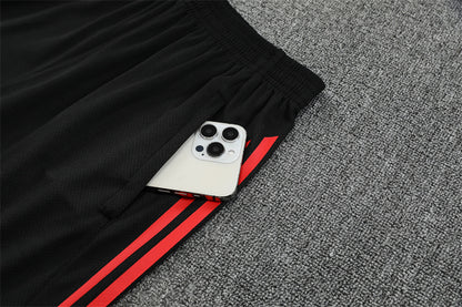 Maglia da allenamento e pantaloncini del Liverpool Bambino 25/26