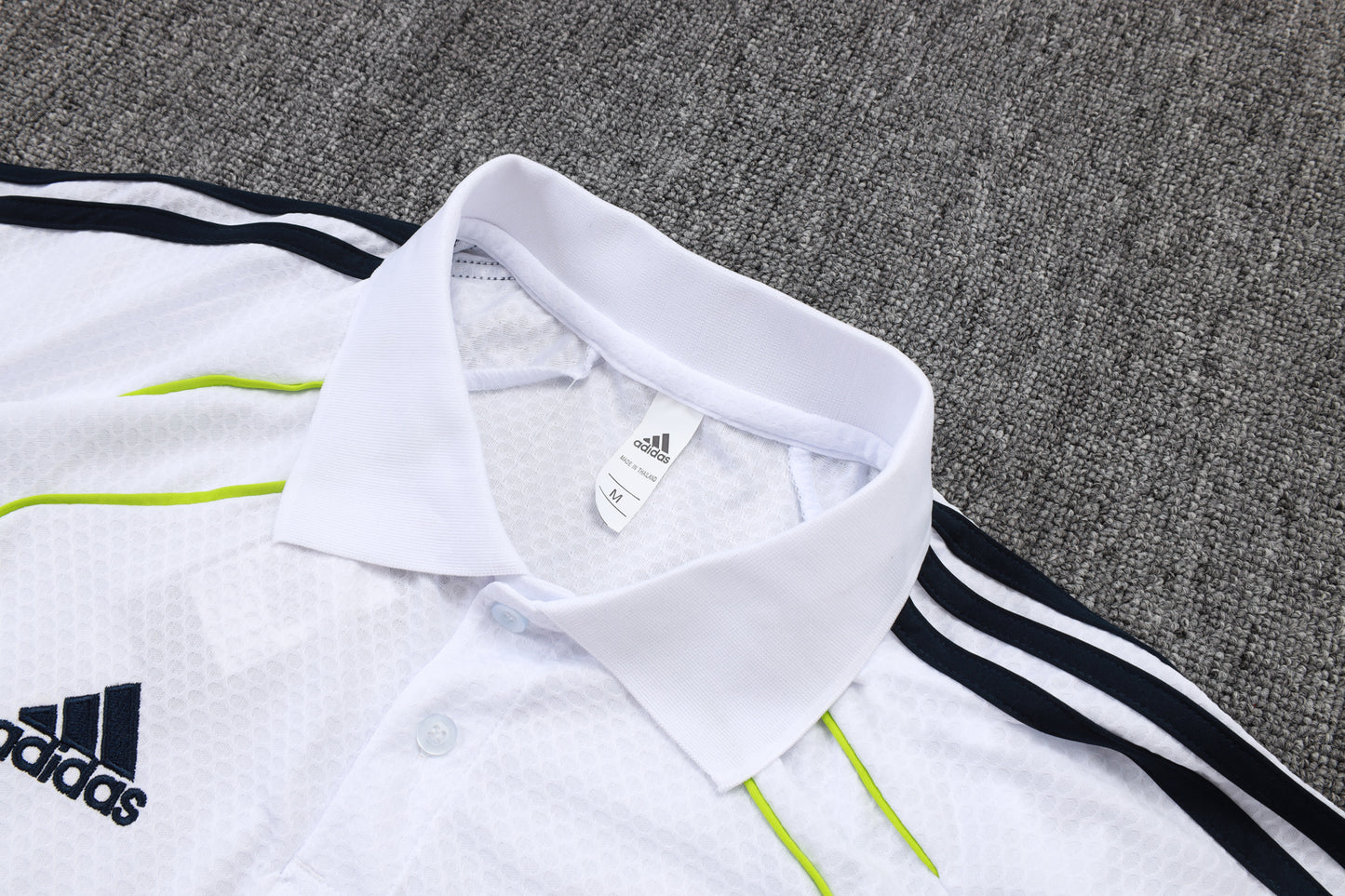 Maglia e Pantaloni Real Madrid 25/26